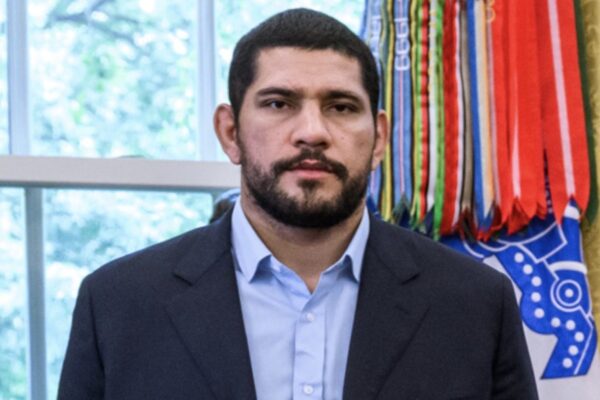Alex Pereira